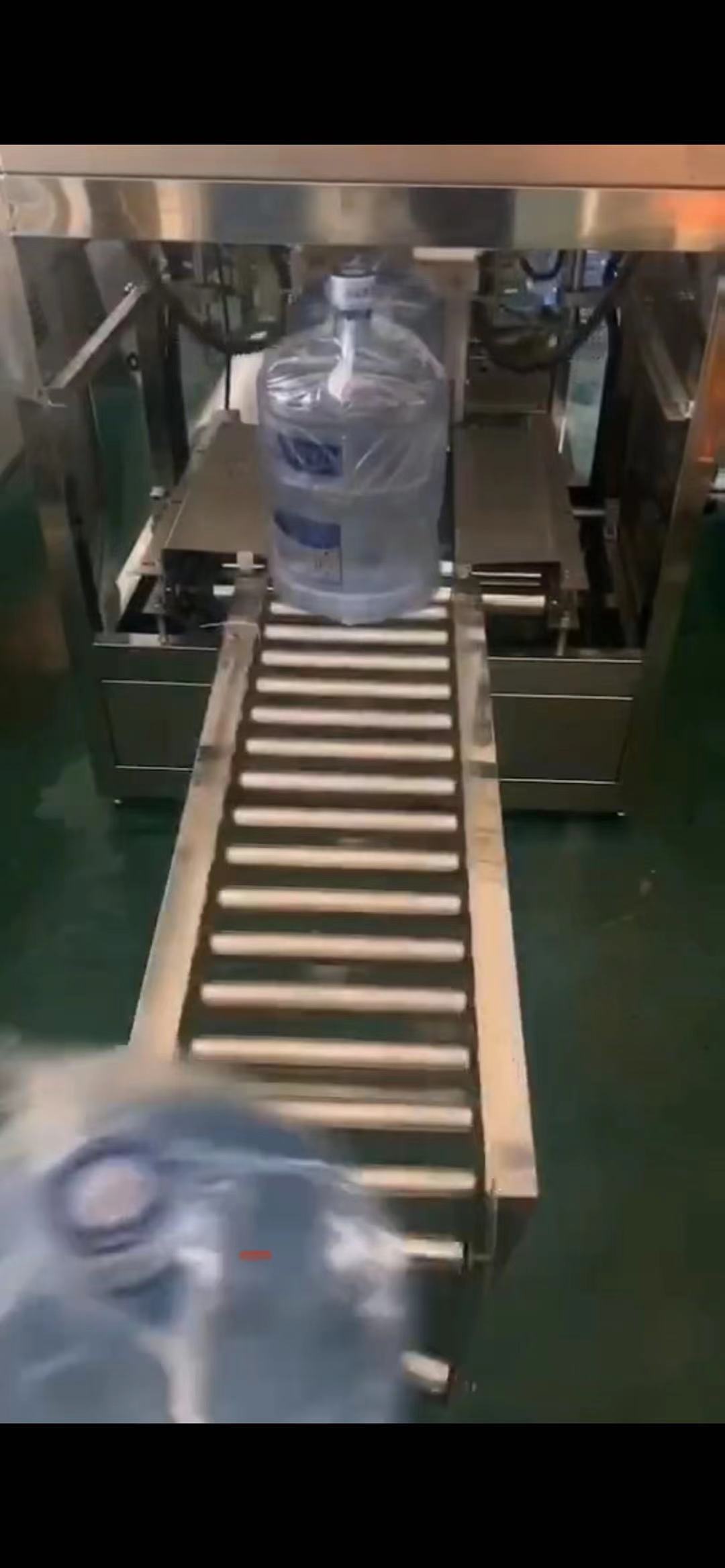 桶装水全自动套袋机主机架